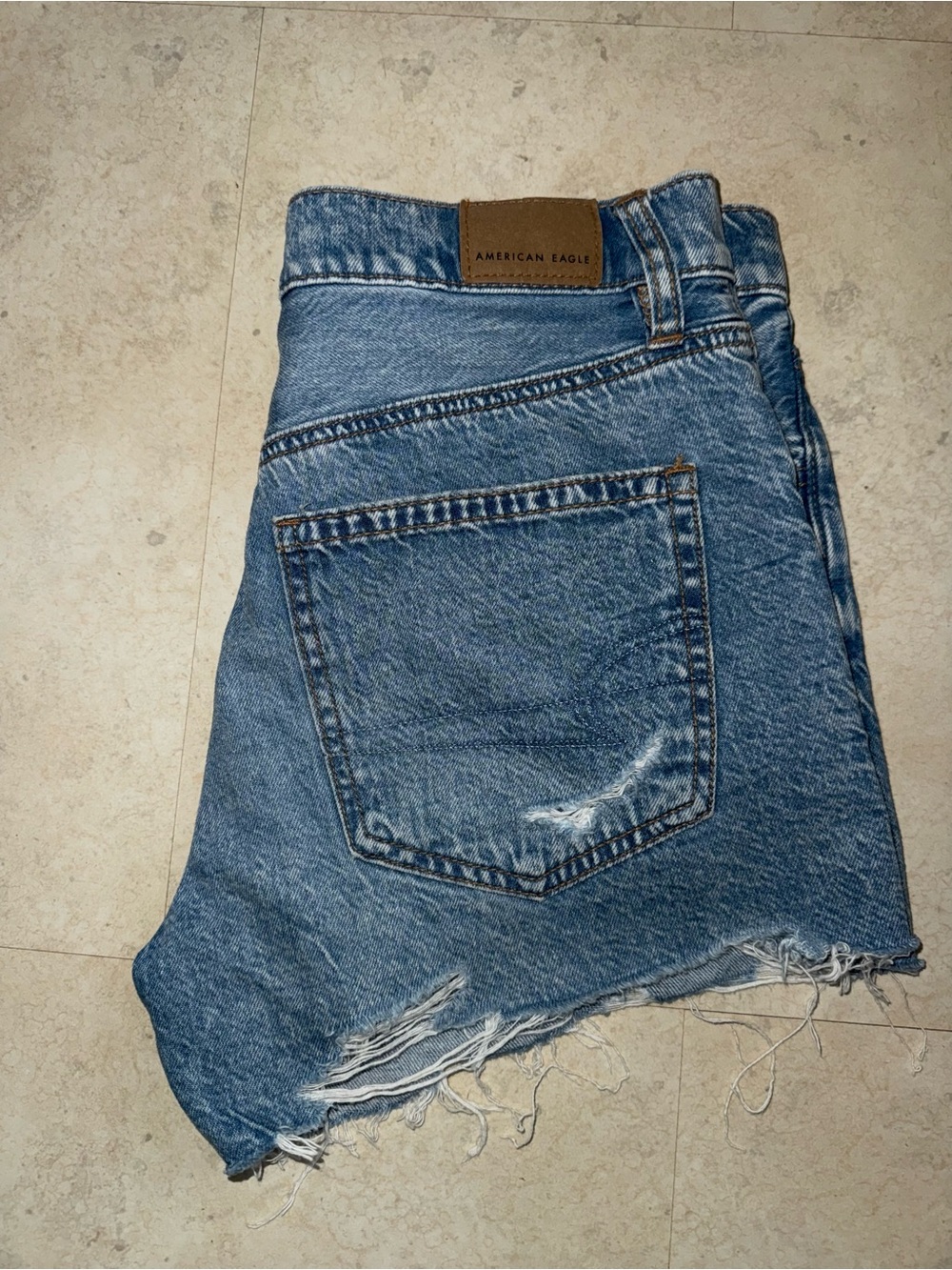 American Eagle Outfitters women’s ‘90s boyfriend short